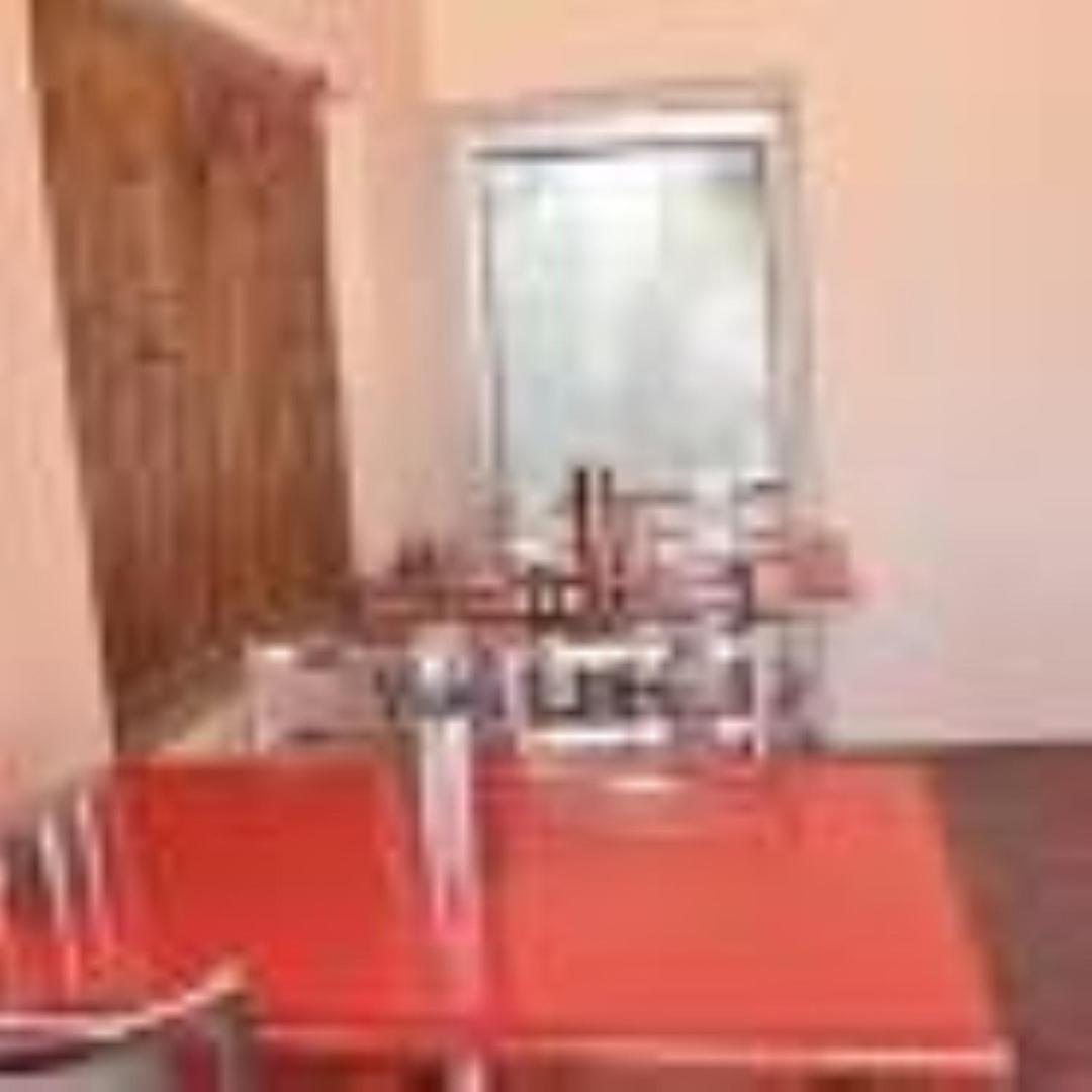 Abhiraj Guest House Матхура Екстер'єр фото